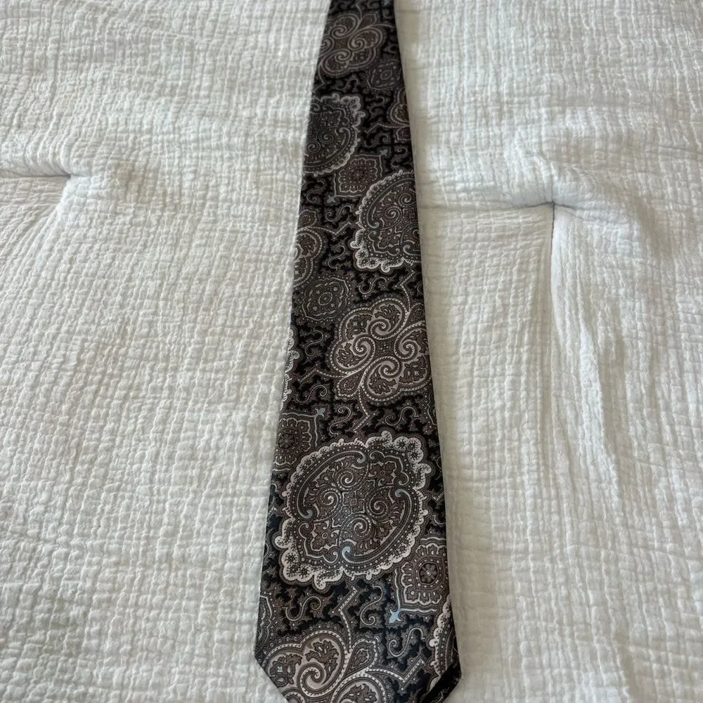 Vintage wembley tie
